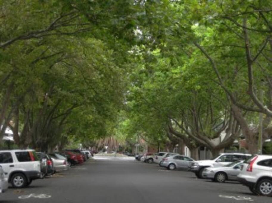 Big A1 Art Deco With Stunning & Views Melbourne